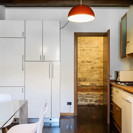 Palazzo Del Pero Luxury Attic - Bymyhomeincomo شقة كومو