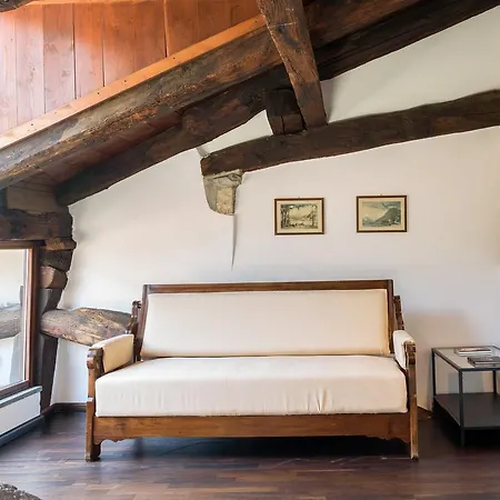 Palazzo Del Pero Luxury Attic - Bymyhomeincomo *