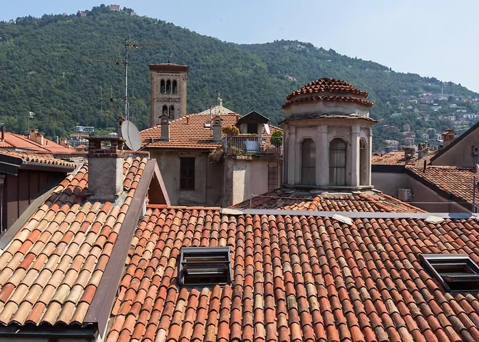 Palazzo Del Pero Luxury Attic - Bymyhomeincomo * Como