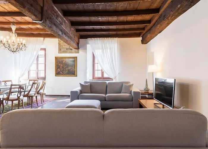 Palazzo Del Pero Luxury Attic - Bymyhomeincomo Como