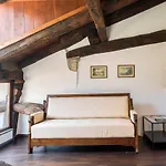 Palazzo Del Pero Luxury Attic - Bymyhomeincomo *
