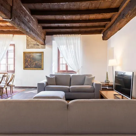 Palazzo Del Pero Luxury Attic - Bymyhomeincomo Como